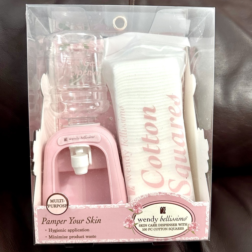Wendy Bellissimo NWT Skincare Dispenser w/100 pc Cotton Squares Set